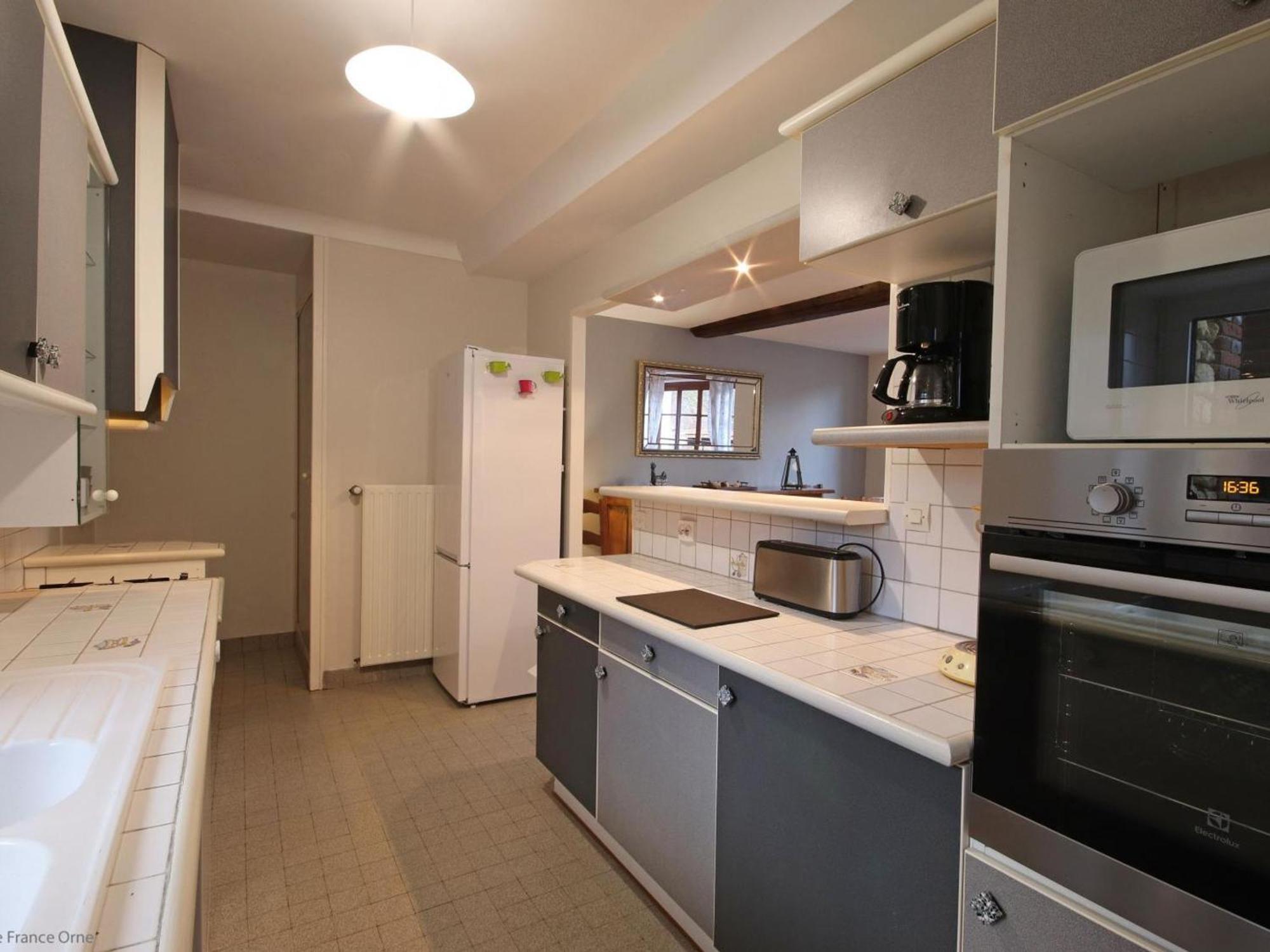 Maison Percheronne Spacieuse Avec Billard, Babyfoot, Et Jardin Clos, Animaux Bienvenus ! - Fr-1-497-65 La Mesniere Εξωτερικό φωτογραφία